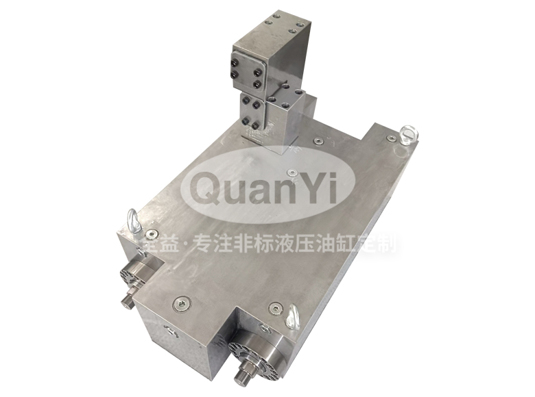 常州全益机械制造有限公司-冶金成套装备用三联缸 160/100-100/70*1170160/100-100/70*1170